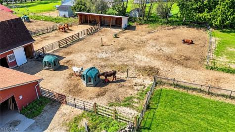 18 Manning Road Mogadore OH 44260