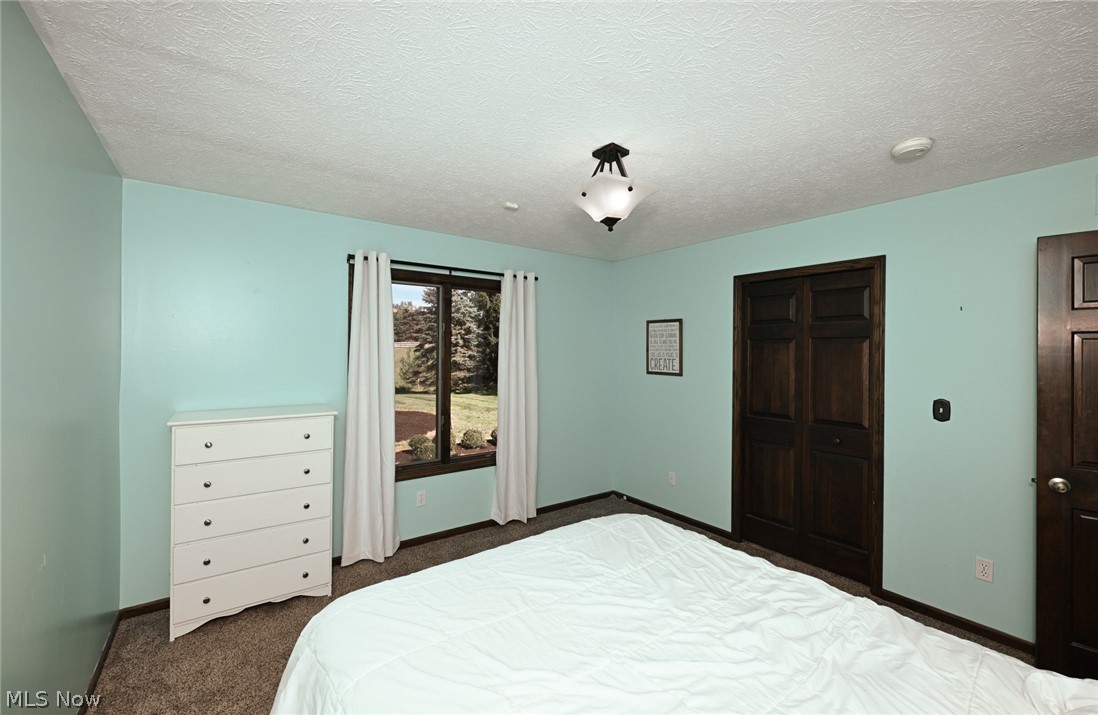 18 Manning Road Mogadore OH 44260