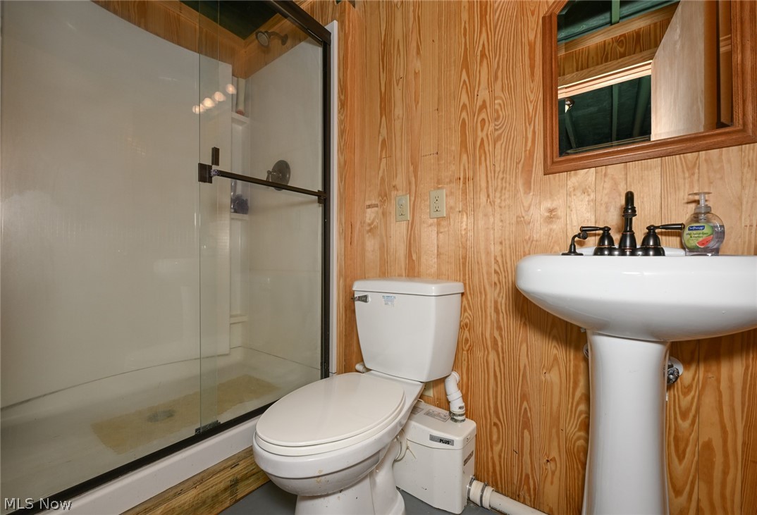 18 Manning Road Mogadore OH 44260