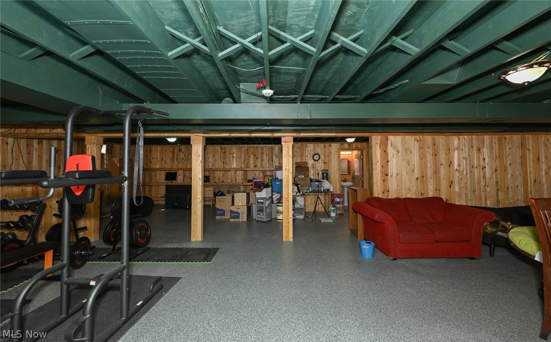 18 Manning Road Mogadore OH 44260