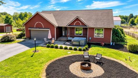 18 Manning Road Mogadore OH 44260