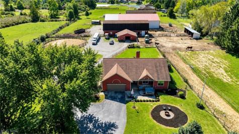 18 Manning Road Mogadore OH 44260