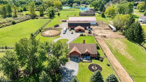 18 Manning Road Mogadore OH 44260
