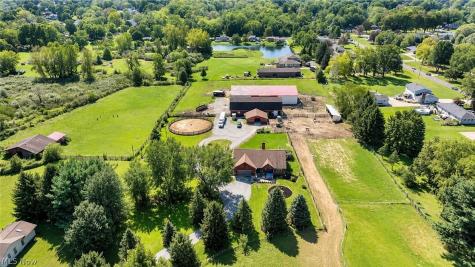 18 Manning Road Mogadore OH 44260