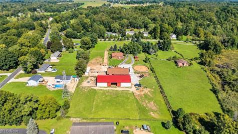 18 Manning Road Mogadore OH 44260