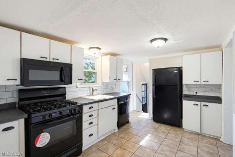 59 Elm Street Bedford OH 44146