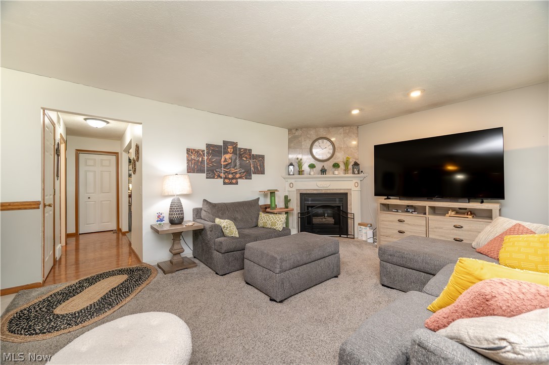 2218 Crestmont Drive Girard OH 44420