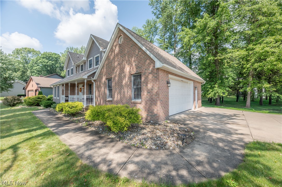 2218 Crestmont Drive Girard OH 44420