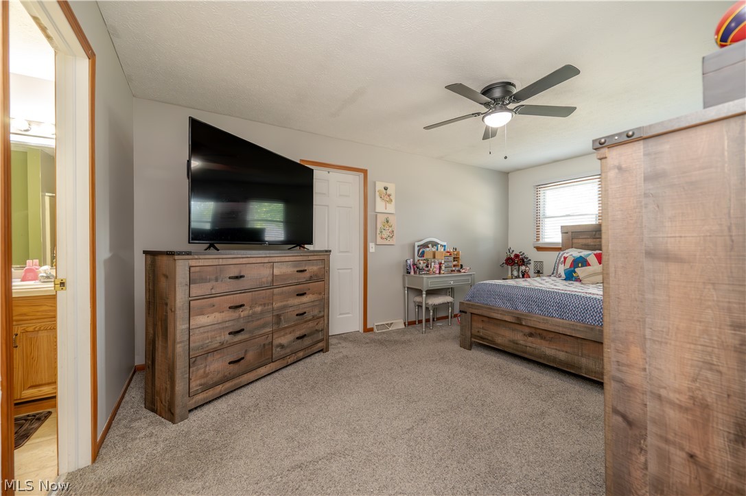2218 Crestmont Drive Girard OH 44420