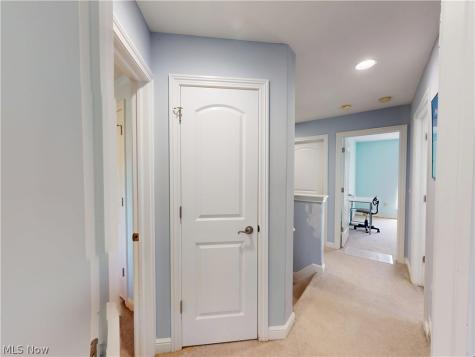 5133 W 7th Street Brooklyn Heights OH 44131
