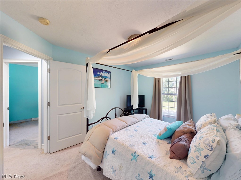 5133 W 7th Street Brooklyn Heights OH 44131