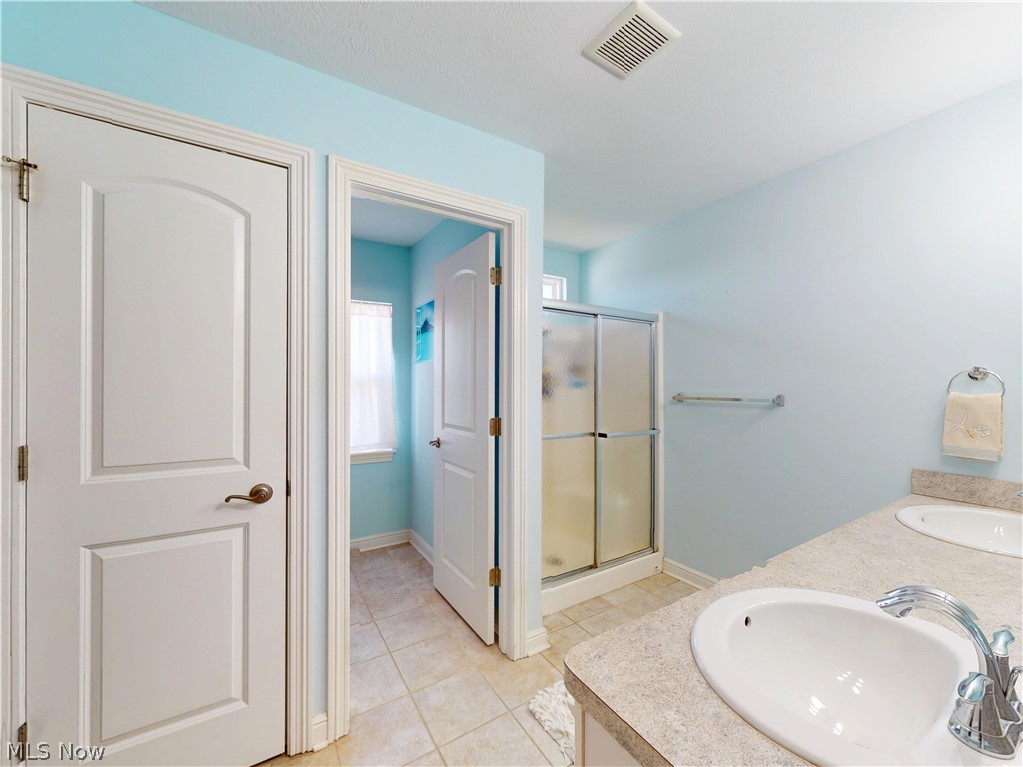 5133 W 7th Street Brooklyn Heights OH 44131