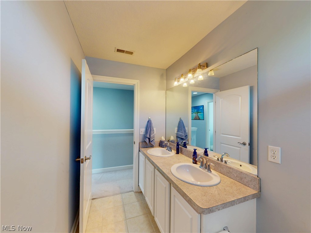 5133 W 7th Street Brooklyn Heights OH 44131