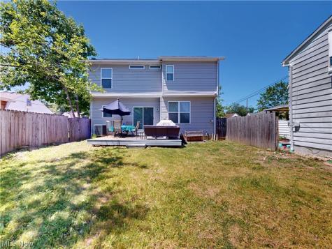 5133 W 7th Street Brooklyn Heights OH 44131