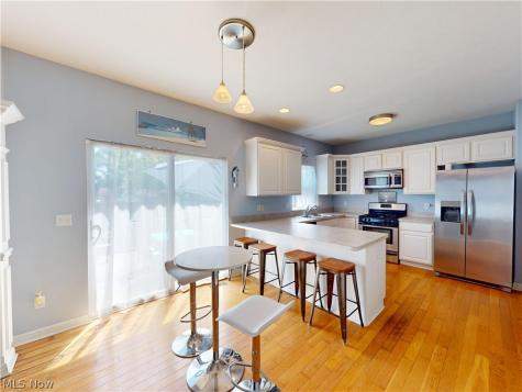5133 W 7th Street Brooklyn Heights OH 44131