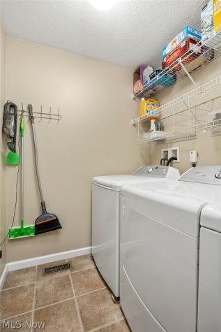 2664 Day Lily Lane Medina OH 44256