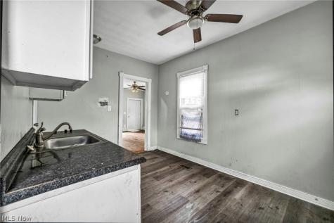 8417 Tioga Avenue Cleveland OH 44105