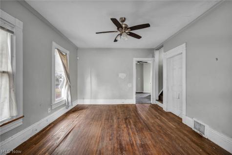 8417 Tioga Avenue Cleveland OH 44105