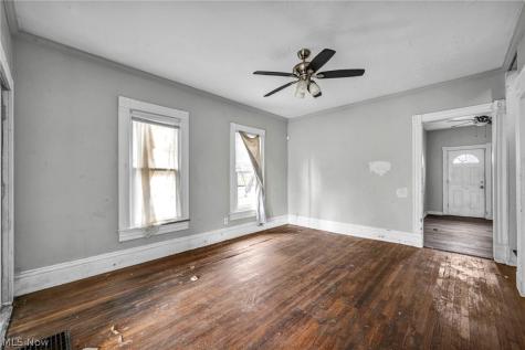 8417 Tioga Avenue Cleveland OH 44105