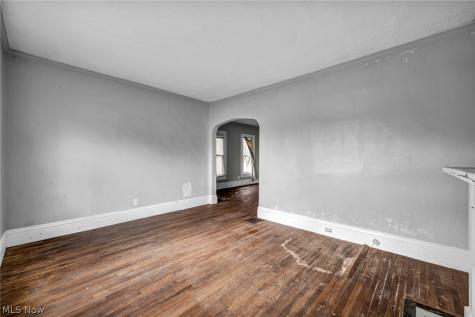 8417 Tioga Avenue Cleveland OH 44105