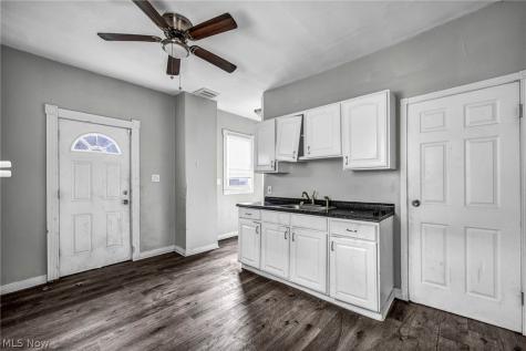 8417 Tioga Avenue Cleveland OH 44105