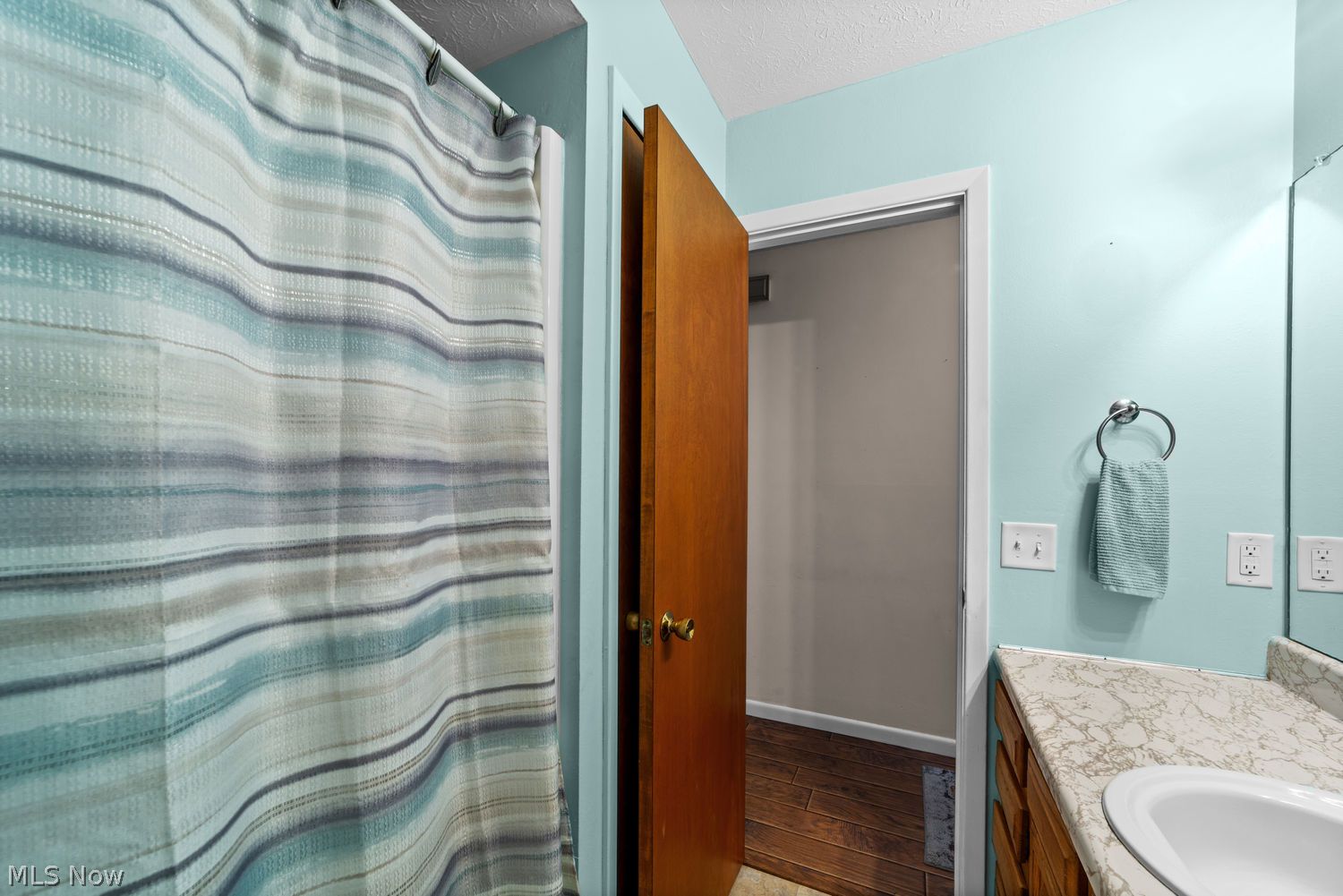 4312 W 197th Street Cleveland OH 44135