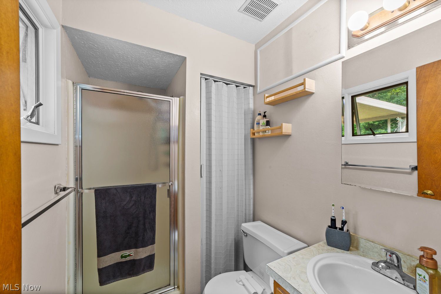 4312 W 197th Street Cleveland OH 44135