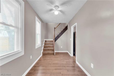 5628 Pacific Avenue Cleveland OH 44102
