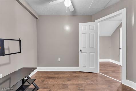 5628 Pacific Avenue Cleveland OH 44102