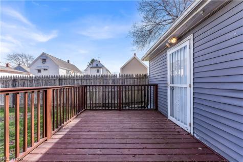 5628 Pacific Avenue Cleveland OH 44102