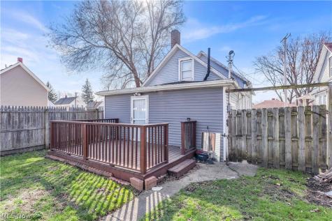 5628 Pacific Avenue Cleveland OH 44102