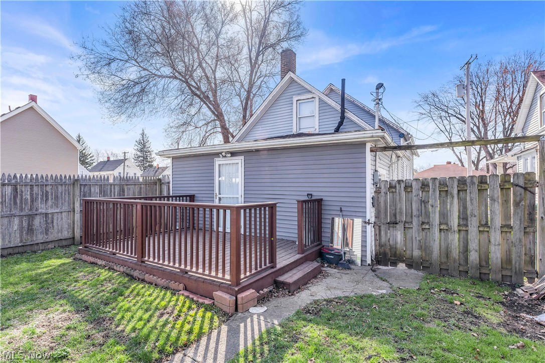 5628 Pacific Avenue Cleveland OH 44102