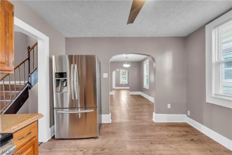 5628 Pacific Avenue Cleveland OH 44102