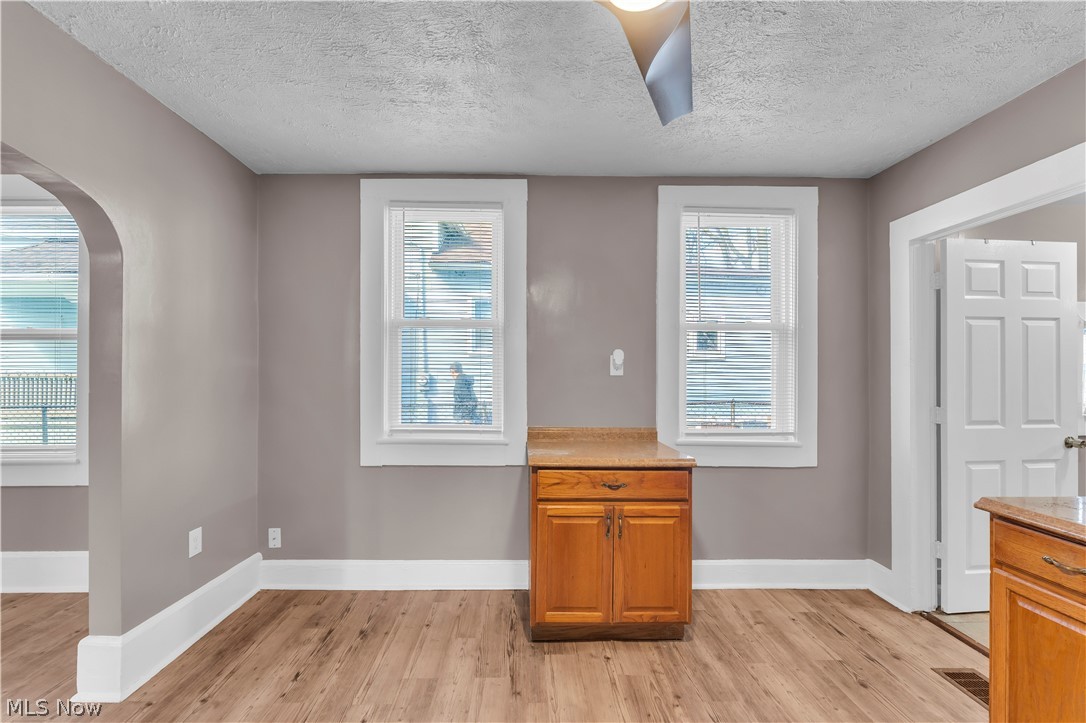 5628 Pacific Avenue Cleveland OH 44102
