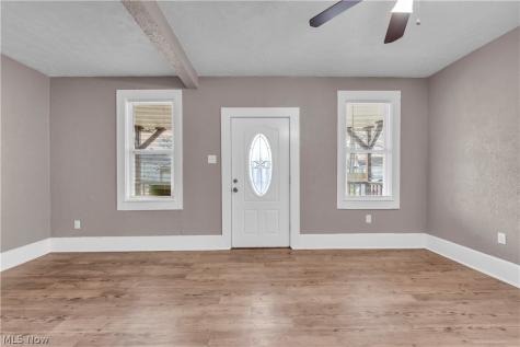 5628 Pacific Avenue Cleveland OH 44102