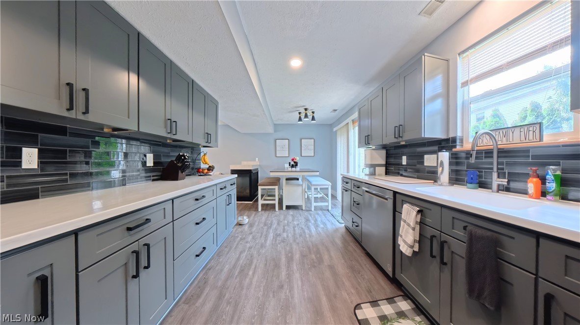 1271 Oxford Circle Akron OH 44312
