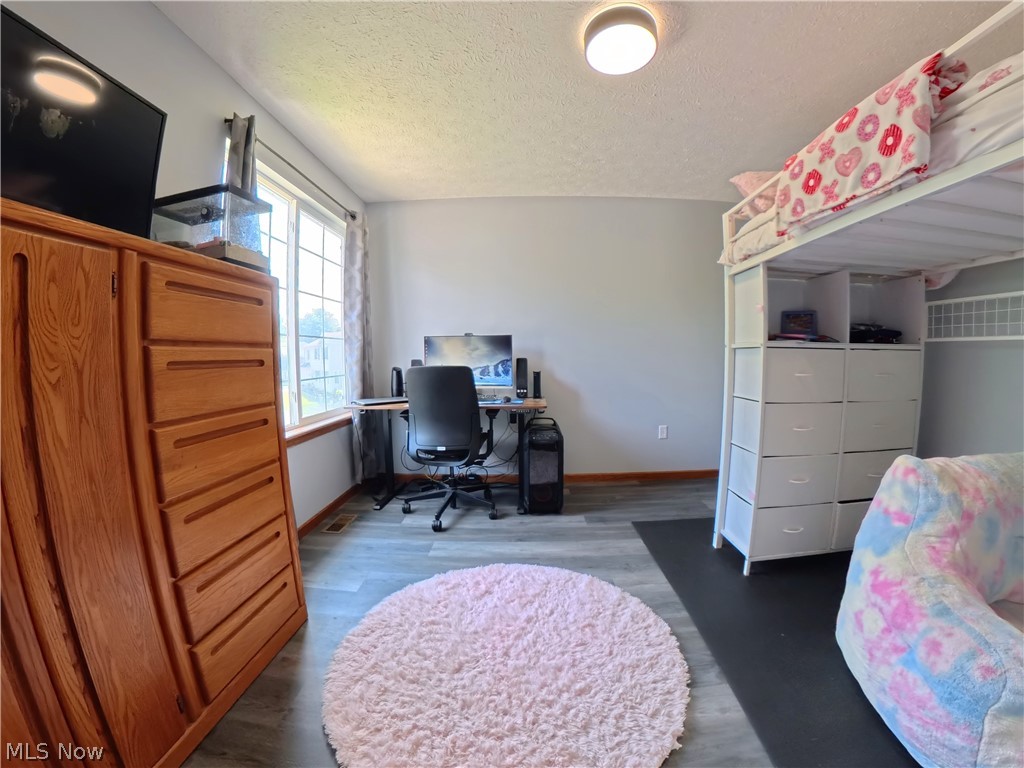 1271 Oxford Circle Akron OH 44312