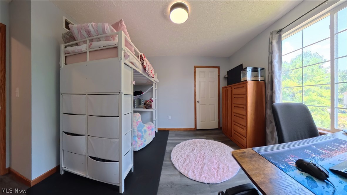 1271 Oxford Circle Akron OH 44312