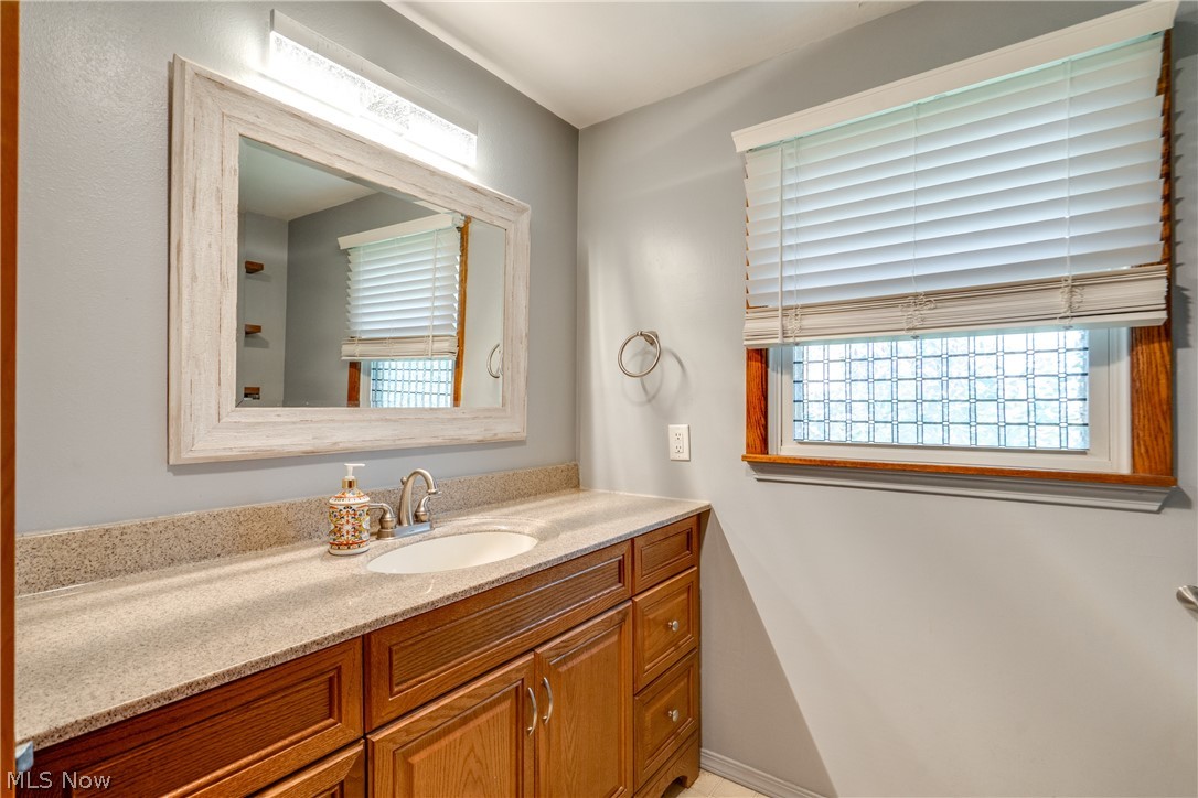 1402 Brookwood Drive Mogadore OH 44260