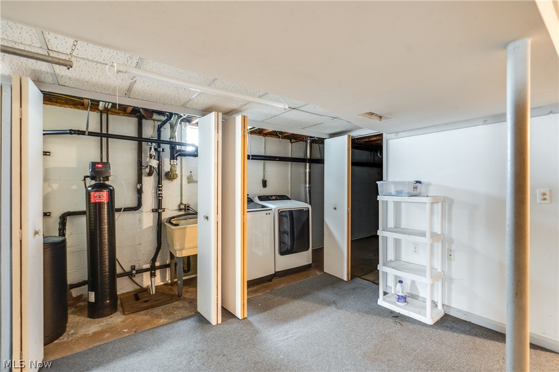 1402 Brookwood Drive Mogadore OH 44260