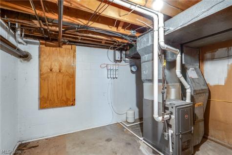 1402 Brookwood Drive Mogadore OH 44260