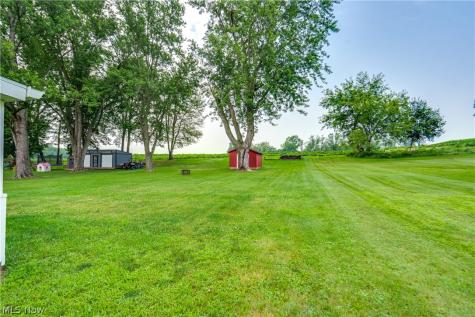 1402 Brookwood Drive Mogadore OH 44260