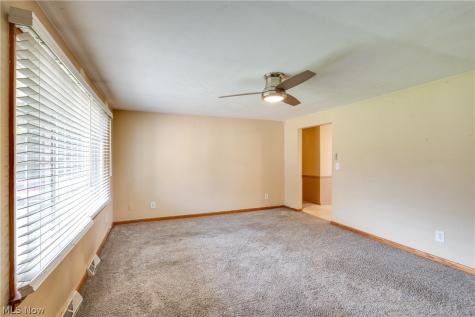 1402 Brookwood Drive Mogadore OH 44260