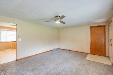 1402 Brookwood Drive Mogadore OH 44260
