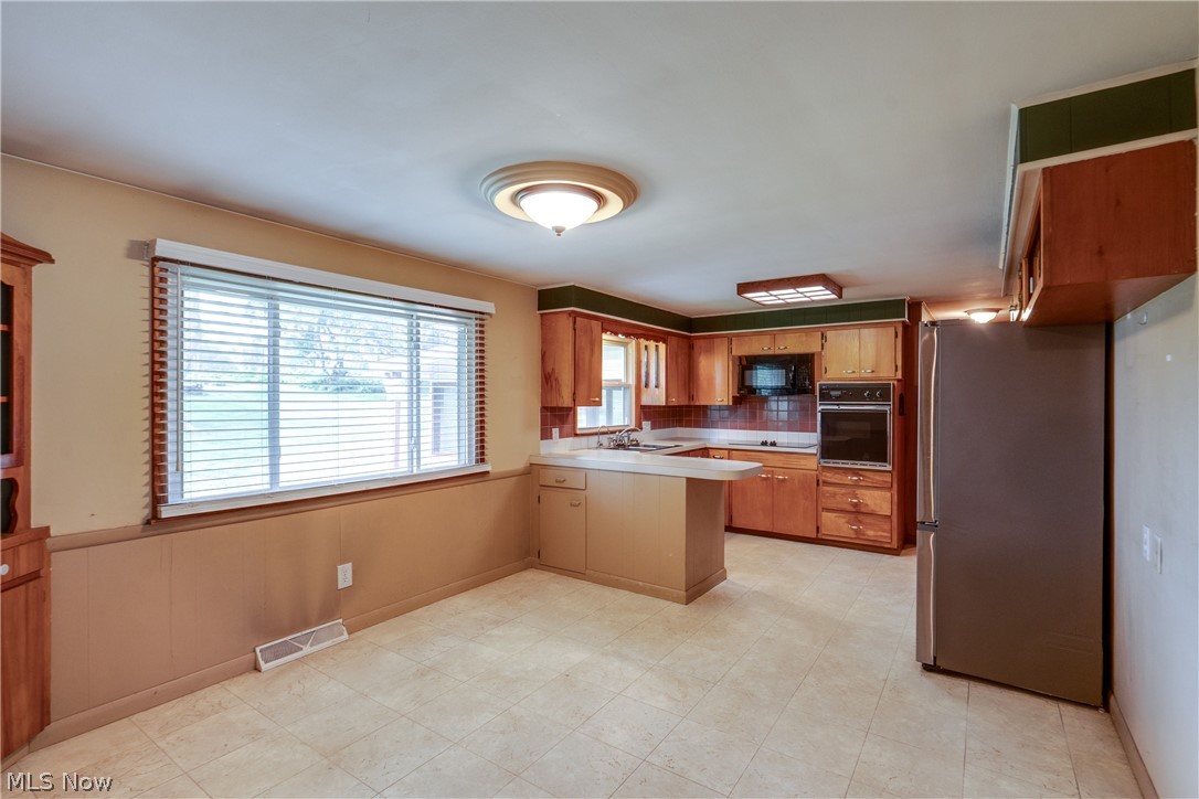 1402 Brookwood Drive Mogadore OH 44260