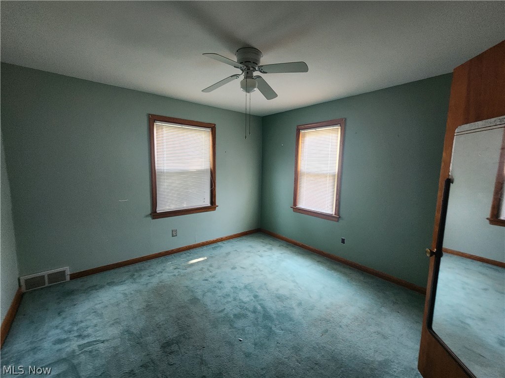 105 Helena Drive Struthers OH 44471