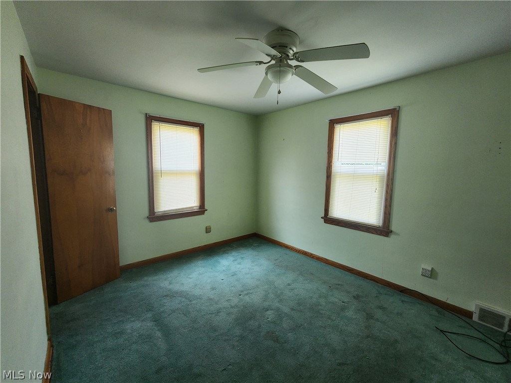 105 Helena Drive Struthers OH 44471