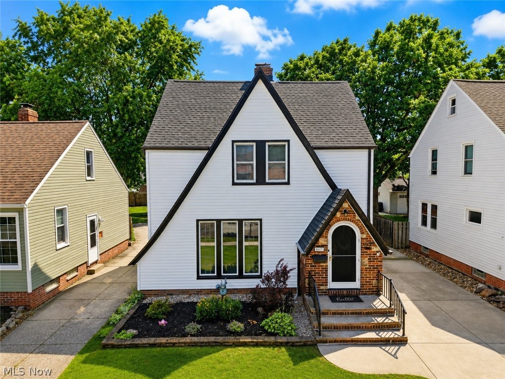 8005 Dresden Avenue Parma OH 44129