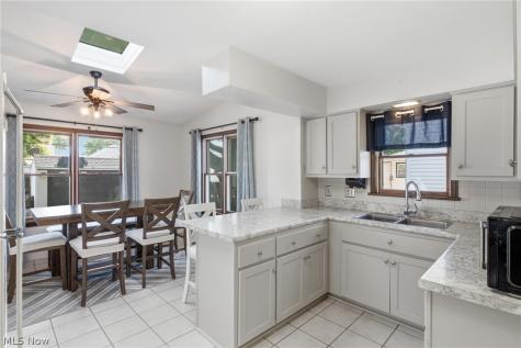 8005 Dresden Avenue Parma OH 44129