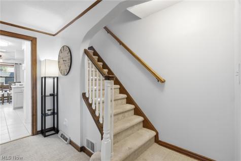 8005 Dresden Avenue Parma OH 44129